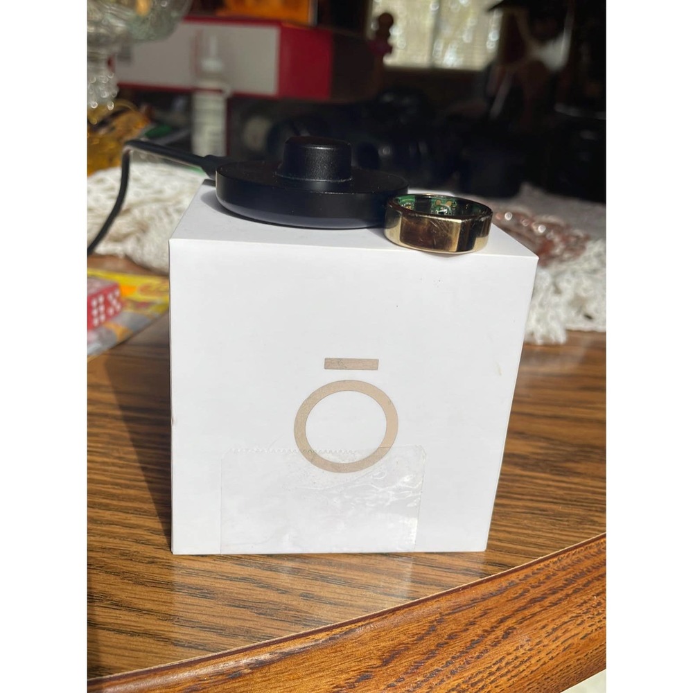 Oura Ring gen 2 Gold Size 8